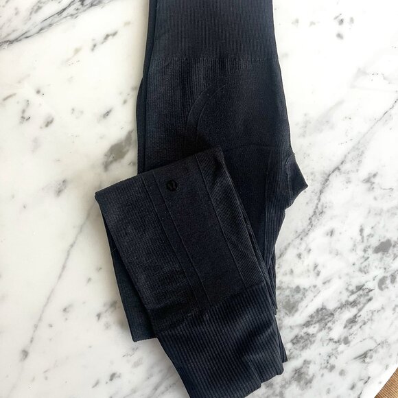 Lululemon Ankle Length Pants - Dark Charcoal Grey, Size 6 - Picture 1 of 7